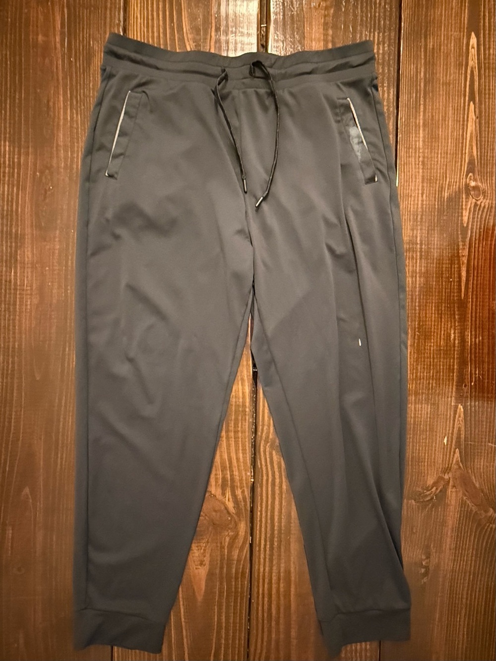 32 Degrees Men's Charcoal Performance Joggers